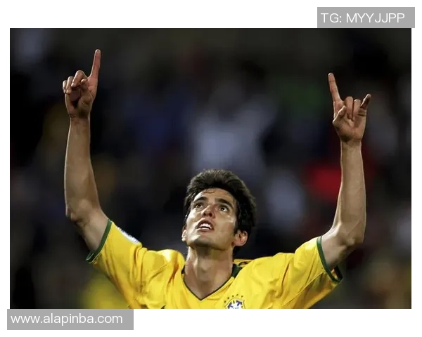 足球历史百大球星盘点 传奇人物与辉煌瞬间的完美呈现